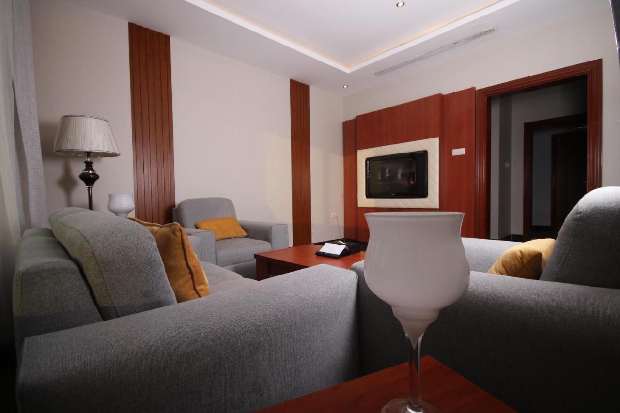 Tobal Al Zahra Hotel Apartments Jeddah Exterior photo